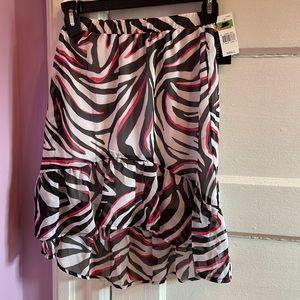 Girls Amy’s closet skirt NWT
